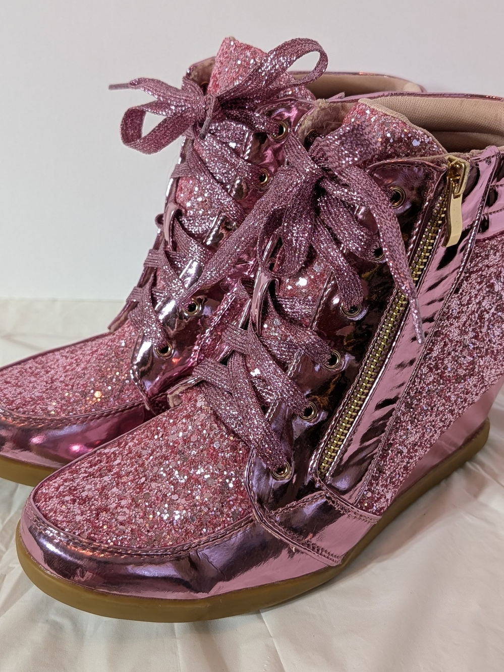 Forever Women's Pink Glitter Wedge Lace Up Sneakers w/ Faux Zipper Size 10